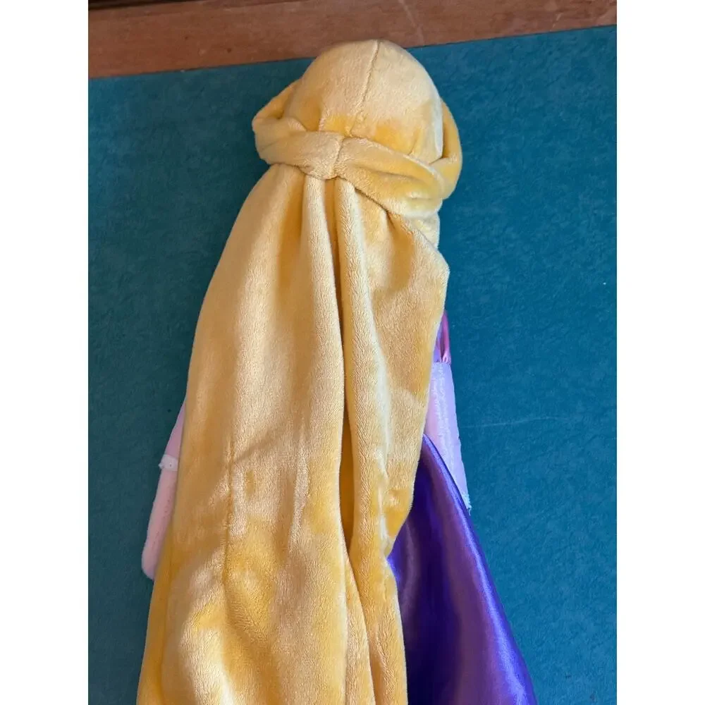 Vintage/Y2K Disney Store Rapunzel Plush Doll